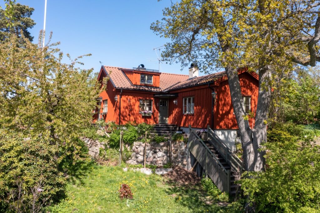 Nybyggnation attefallshus lösvirke. Järfälla Jakobsberg